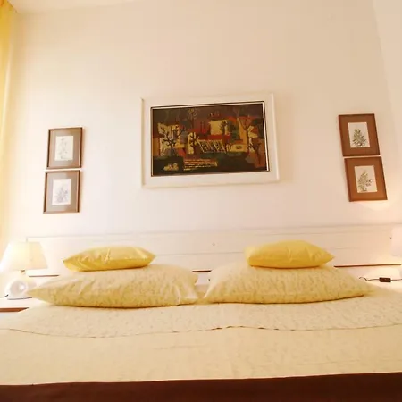 Διαμέρισμα Dada *