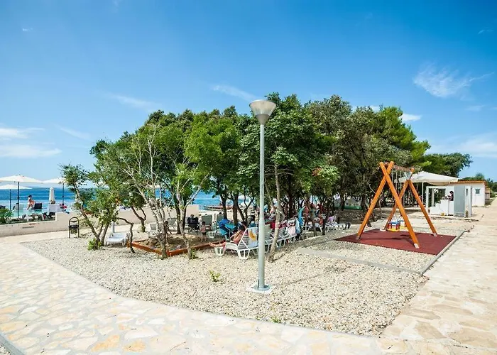 Dada Διαμέρισμα Petrcane